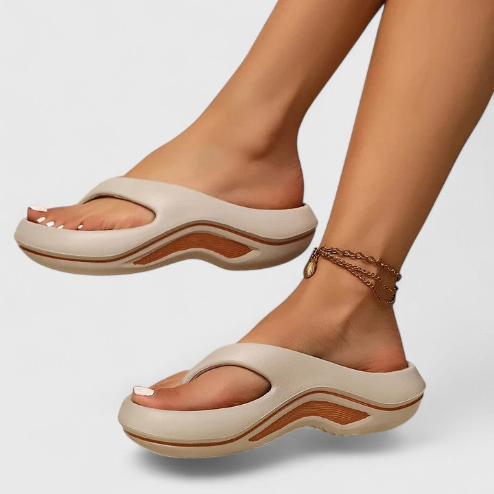 Helene | Kerged sandaalid (slip-on)