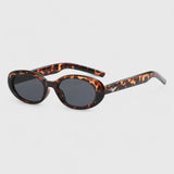 Leopard Grau