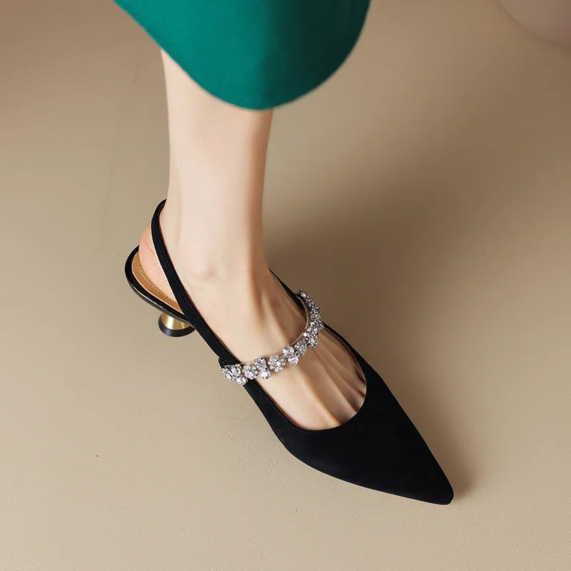 Elisa – Elegantsed kingad