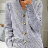Leonie | Damen V-Ausschnitt Strick-Cardigan mit Herzknöpfen Relaxed Fit