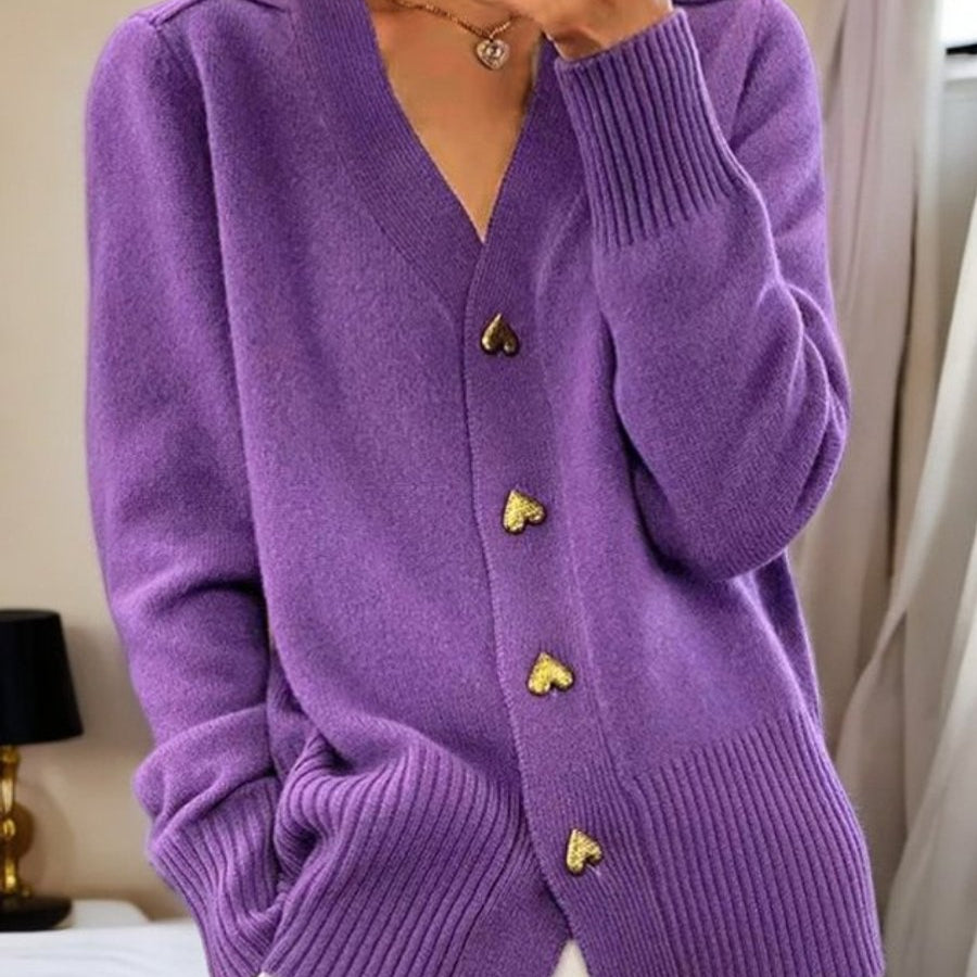 Leonie | Damen V-Ausschnitt Strick-Cardigan mit Herzknöpfen Relaxed Fit