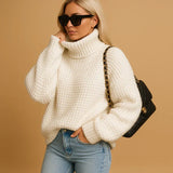 Damen Rollkragenpullover aus dicker, lässiger Strickware in elegantem neutralen Farbton